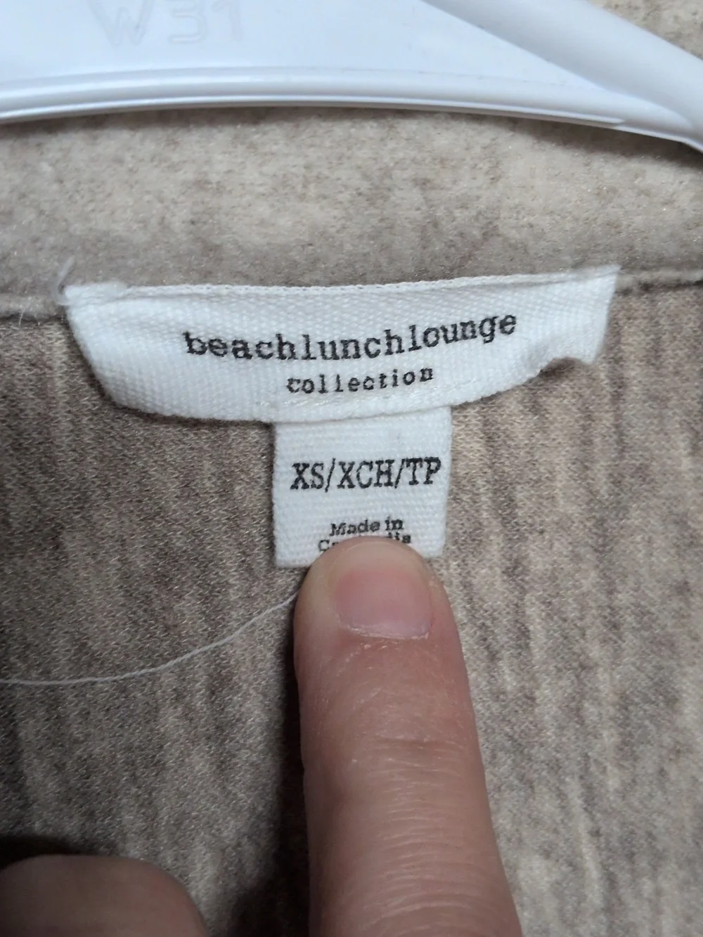 beachlunchlounge Cream Button-Front Cropped Utility Shacket Size XS - Picture 3 of 5